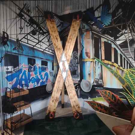 Station Des Plaisirs Loveroom 3*