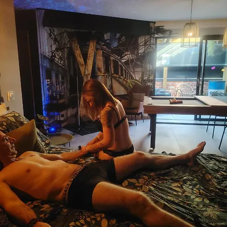 Station Des Plaisirs Loveroom 3*