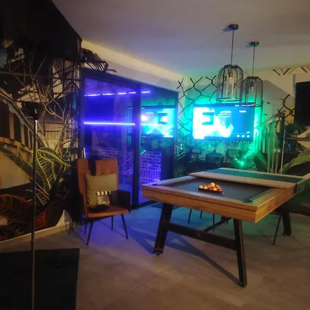 Station Des Plaisirs Loveroom 3* La Gorgue