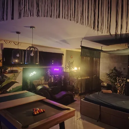 Station Des Plaisirs Loveroom