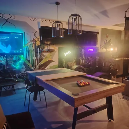 Station Des Plaisirs Loveroom