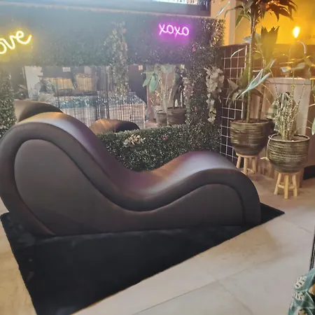 Bed & Breakfast Station Des Plaisirs Loveroom *